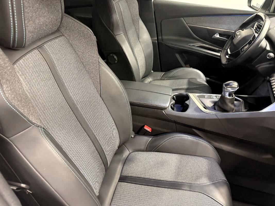 Peugeot 3008 II 1.2 puretech t Allure Pack s&s 130cv