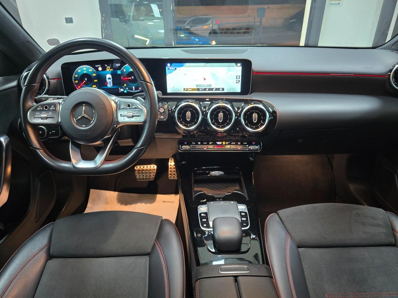 Mercedes-benz A 180 d Premium