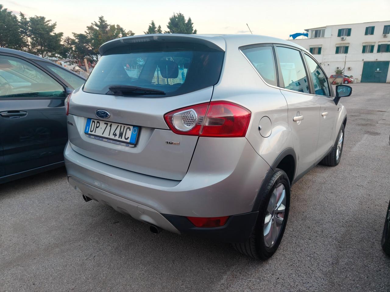 Ford Kuga 2.0 TDCi 136 CV 4WD Titanium