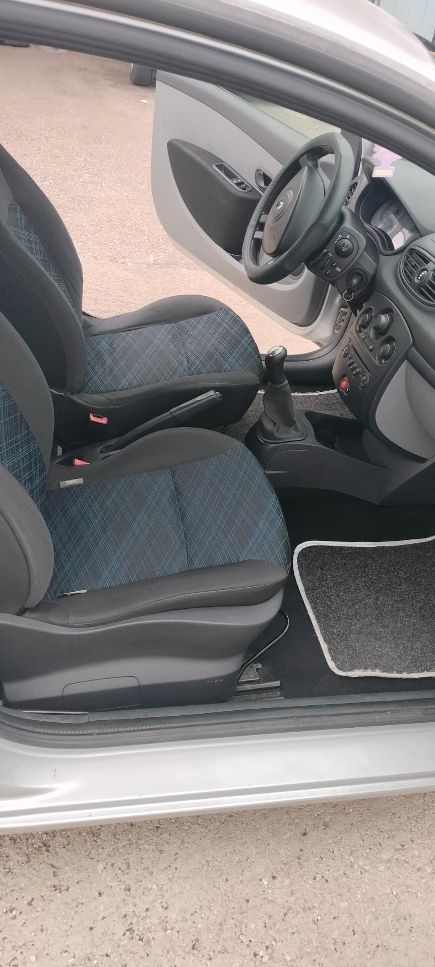 Renault Clio 1.5 dCi 70CV 3 porte Rip Curl