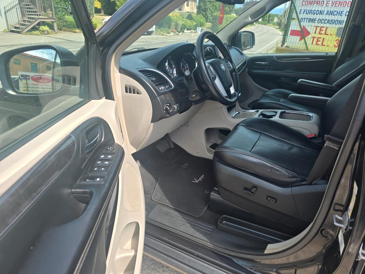 Lancia Voyager Platinum 2.8