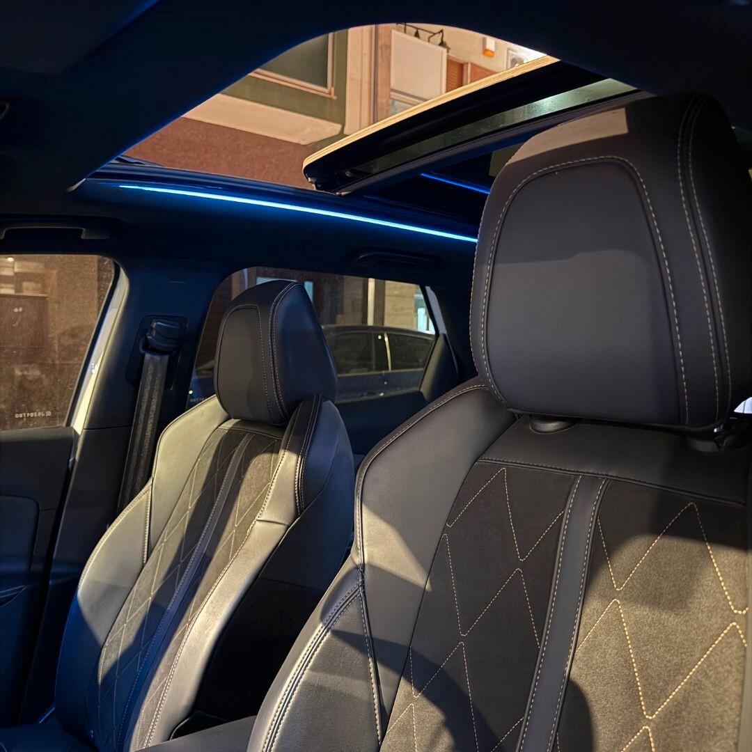 Peugeot 3008 GT **FULL OPTIONAL**