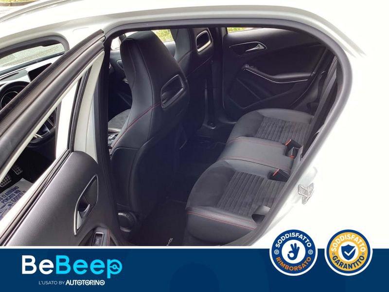 Mercedes-Benz GLA 180 PREMIUM AUTO