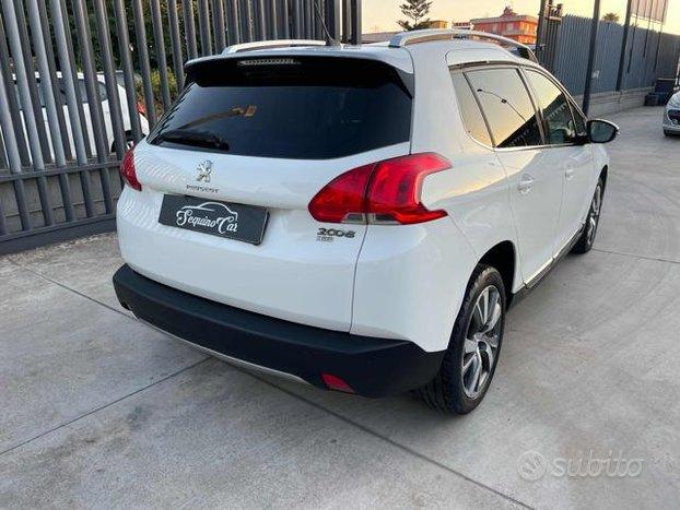PEUGEOT 2008 1.6 e-HDi 92 CV Stop&Start Allure