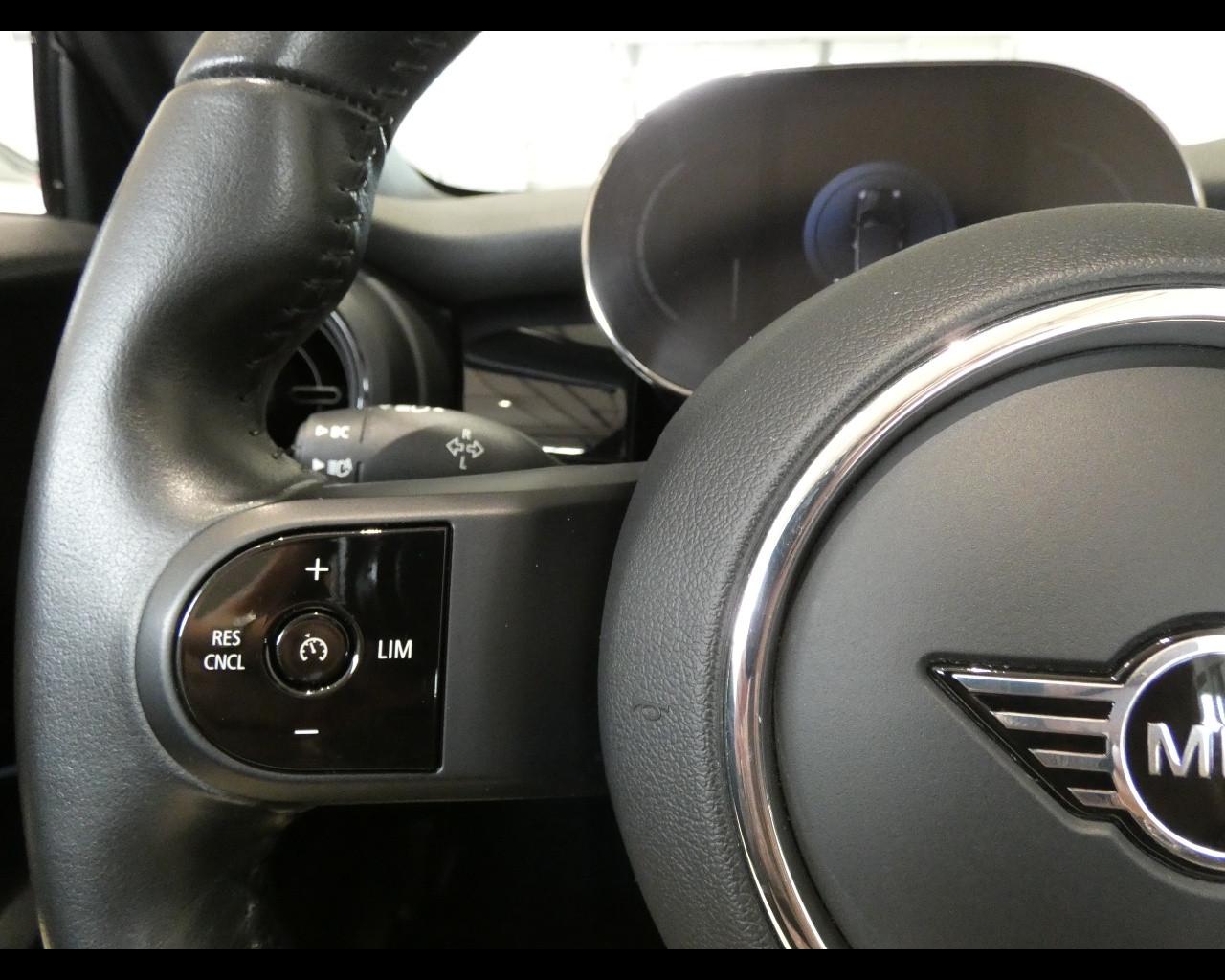 MINI Mini Cabrio (F57) - Mini 1.5 Cooper Classic Cabrio