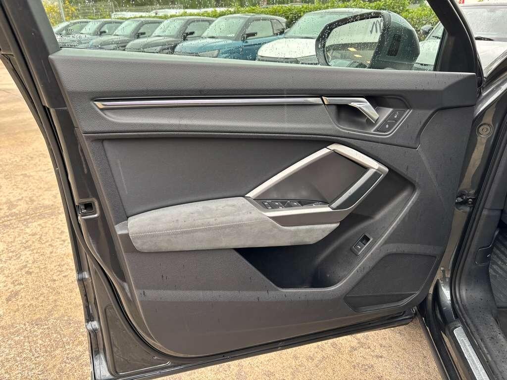 Audi Q3 SPB 35 TDI S tronic line edition 2019 / KM 64.000 Tua a solo 319 Euro al mese