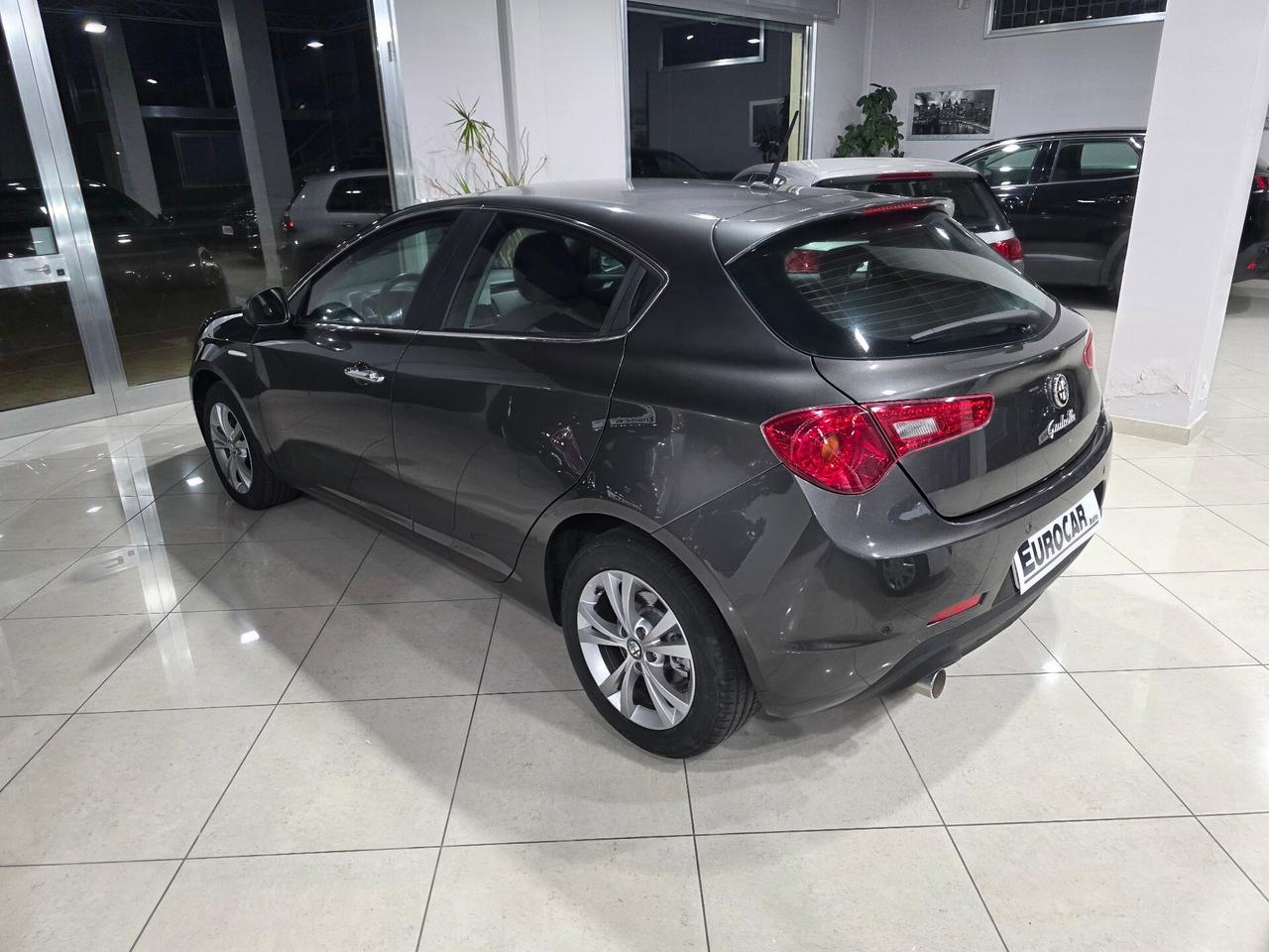 Alfa Romeo Giulietta 1.6 JTDm-2 105 CV Distinctive