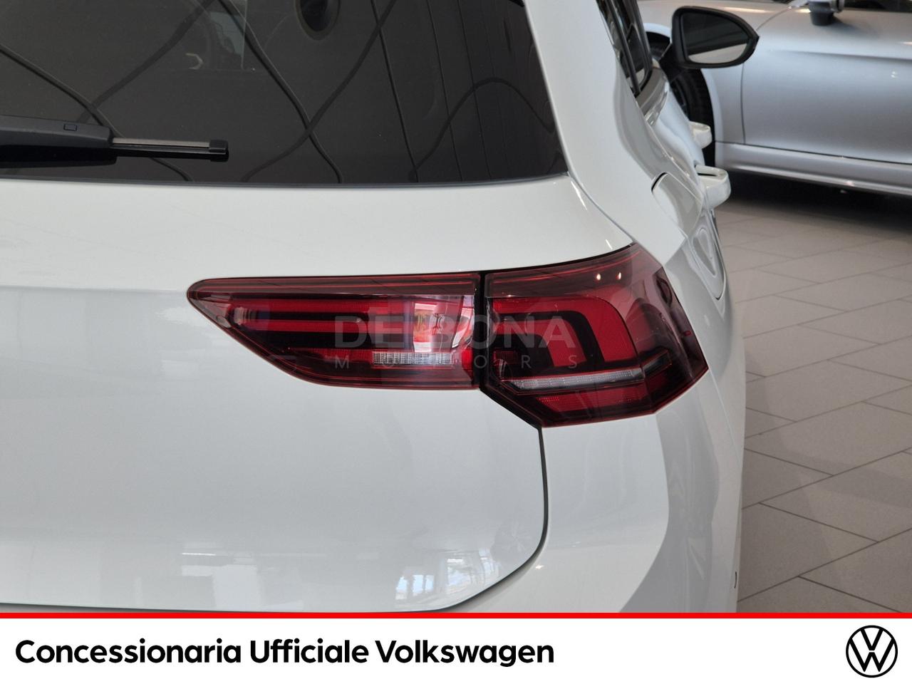 Volkswagen Golf 2.0 tdi r-line plus 150cv dsg