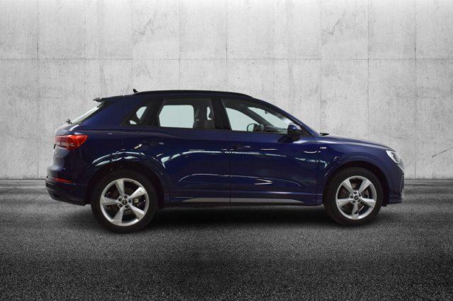 AUDI Q3 40 TDI quattro S tronic Business Advanced