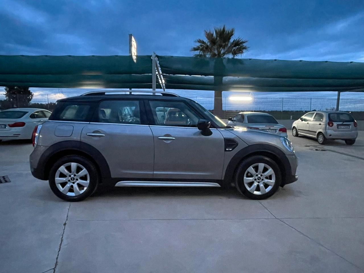 Mini Cooper D Countryman 2.0 Business Automatica