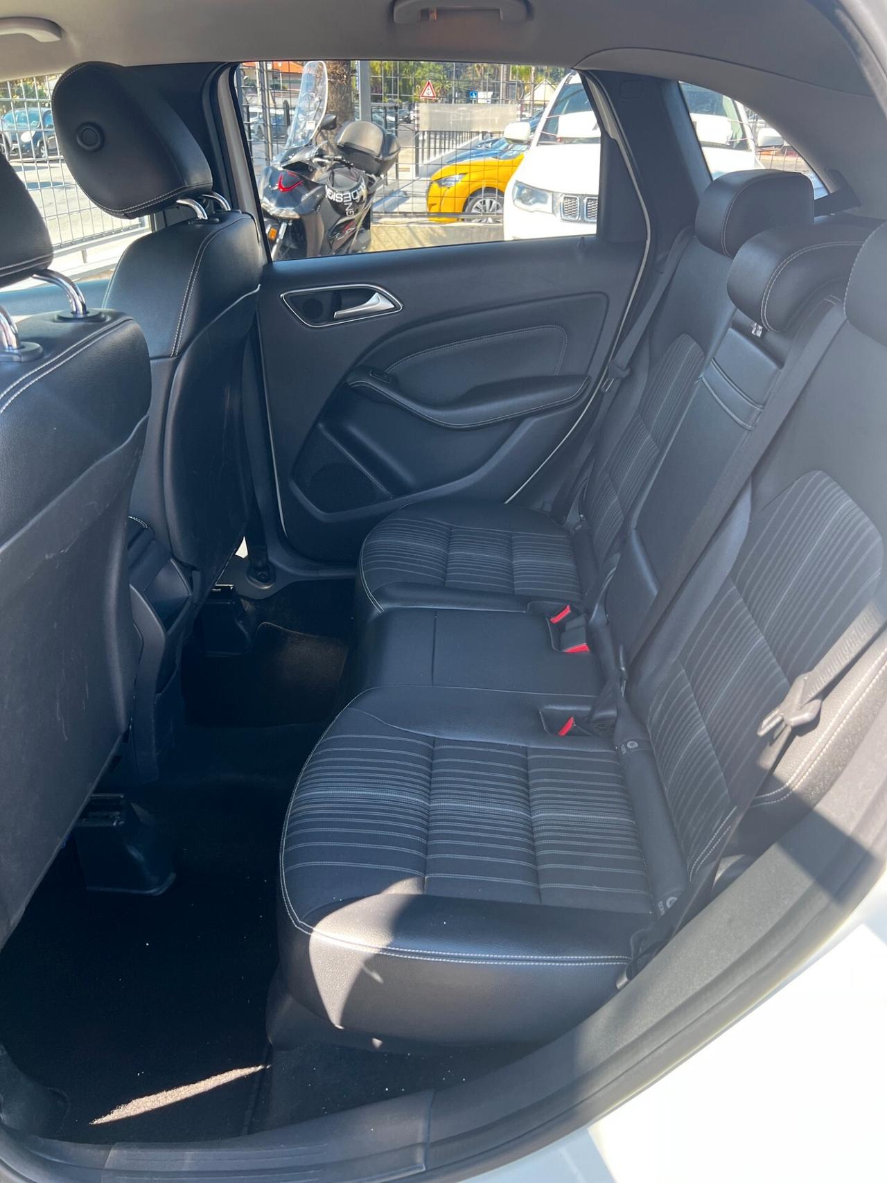 Mercedes-benz B 200 CDI Premium