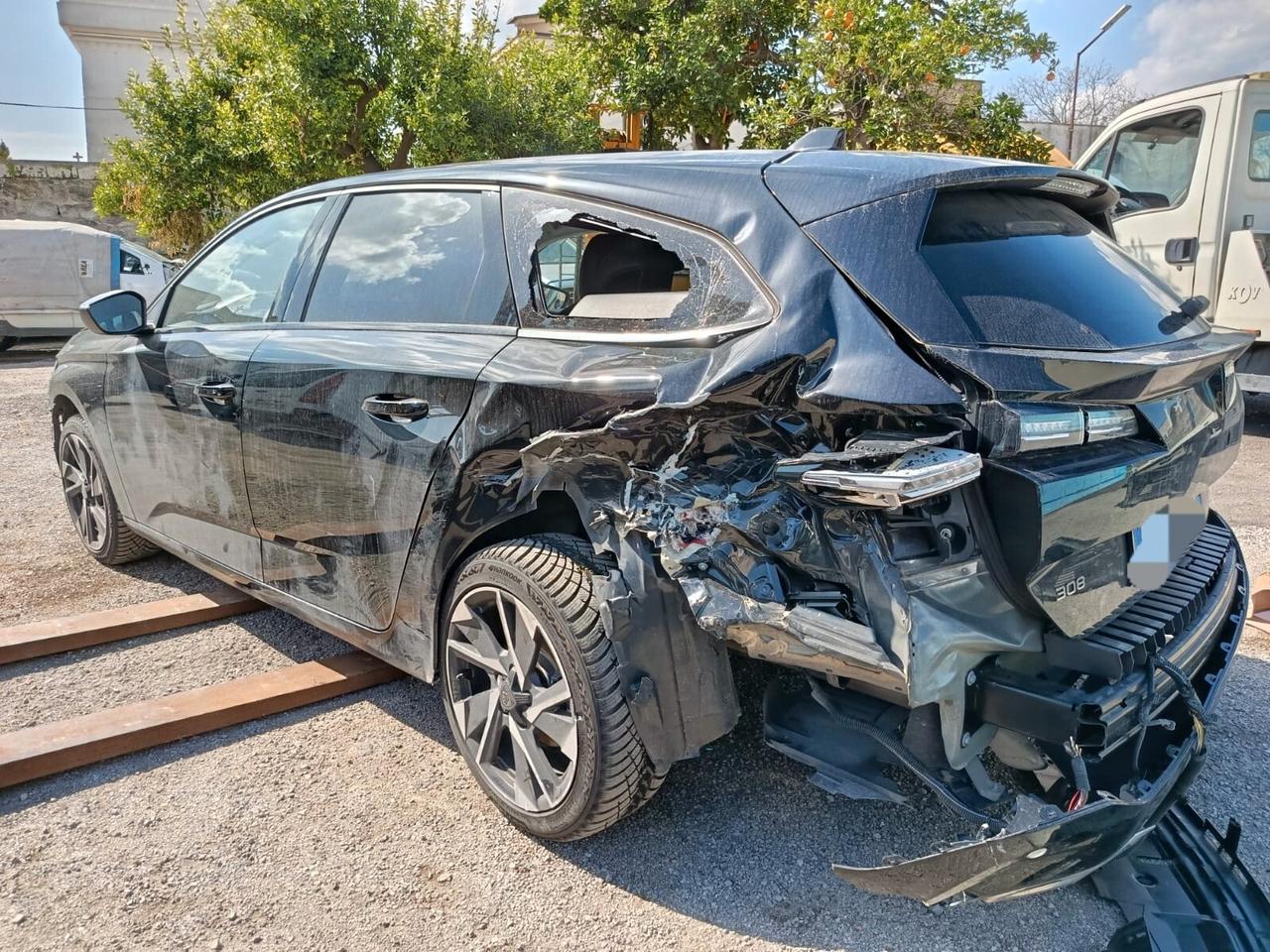 Peugeot 308 BlueHDi 130 S&S EAT8 SW GT-2025