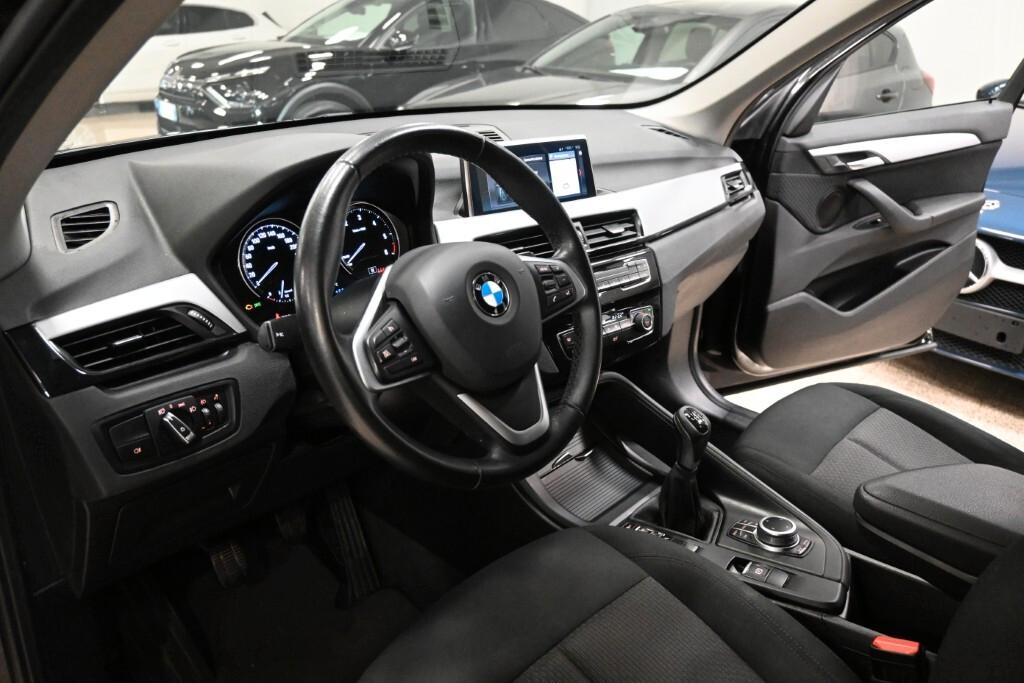 BMW X1 16D 115CV 6M. S-DRIVE BUSINESS ADVANTAGE ( FARI LED - CRUISE - NAVI - PARK ASSISTANT - TELECAMERA POST. )