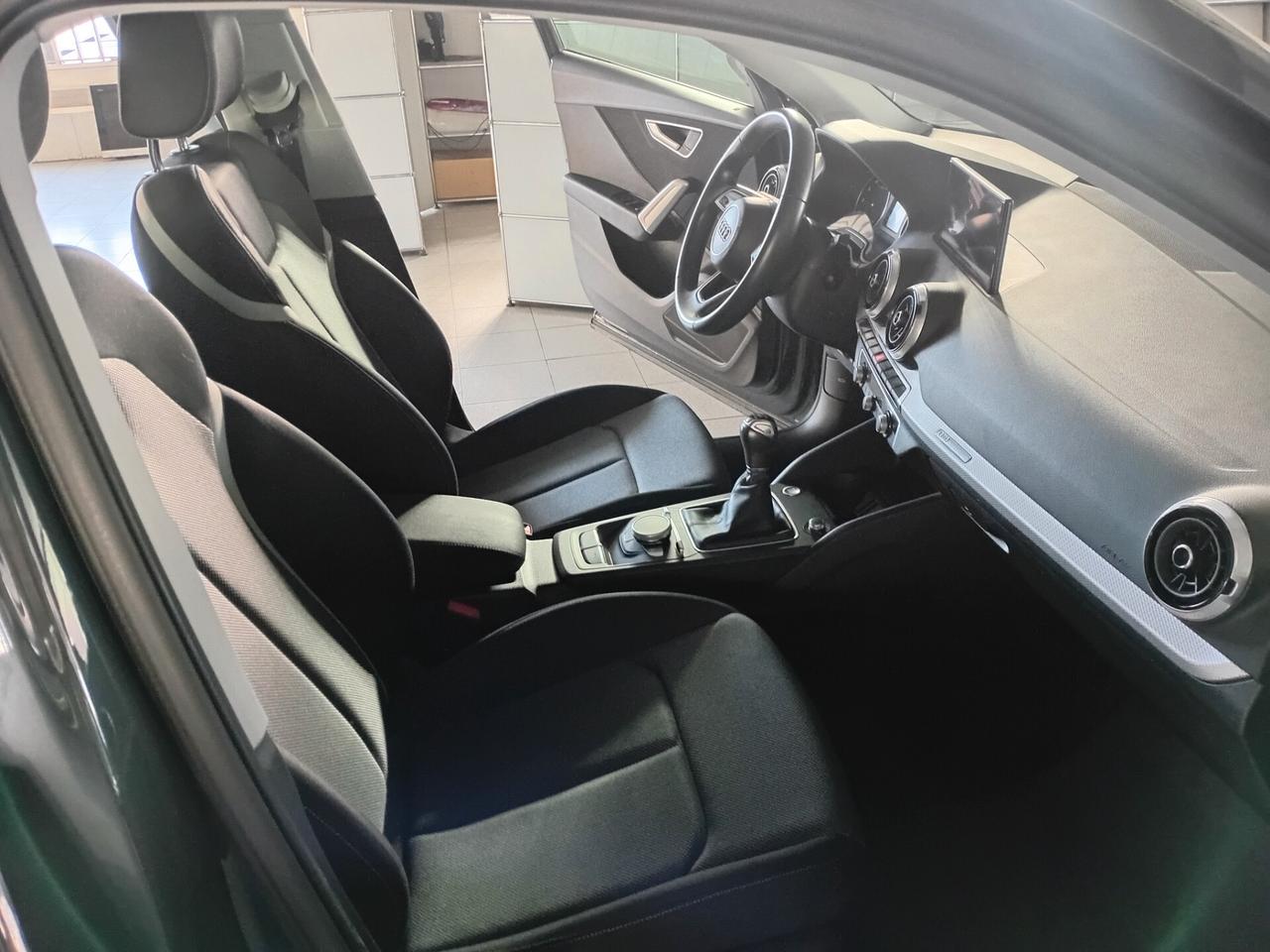 Audi Q2 30 TFSI Business