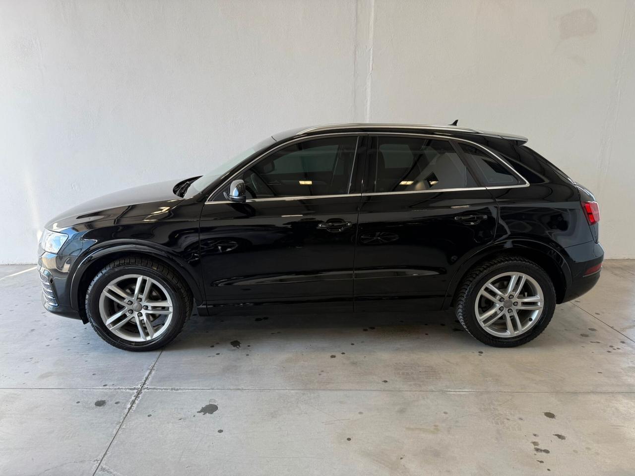 Audi Q3 2.0 TDI 150 CV Sport 6m Full Led