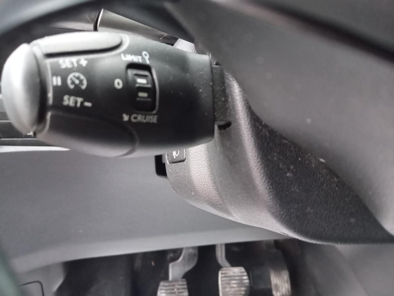 C3 1.6 e-HDi 110 airdream Exclusive