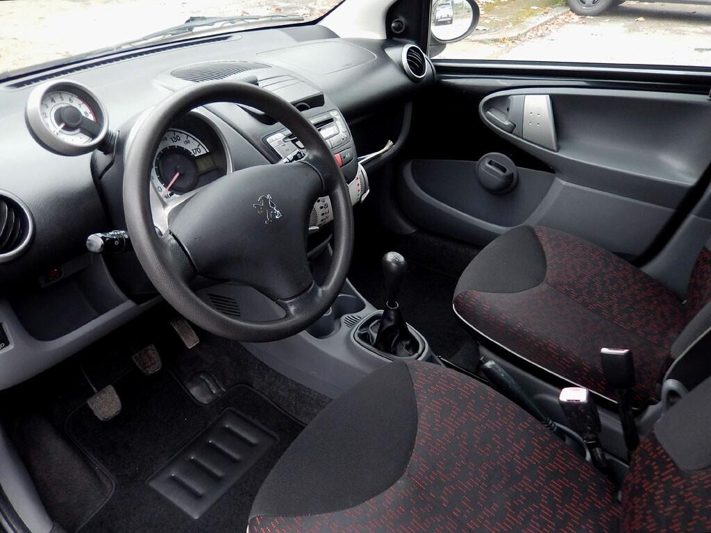 PEUGEOT 107 1.0 benzina con SOLO 100000Km