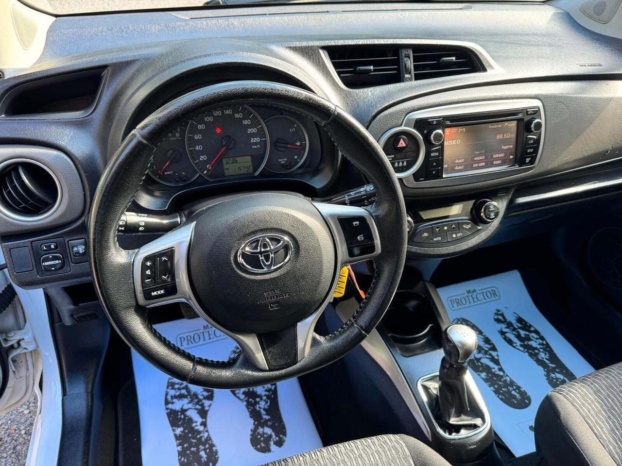 Toyota Yaris 1.0 5 porte Active GARANZIA 1 ANNO