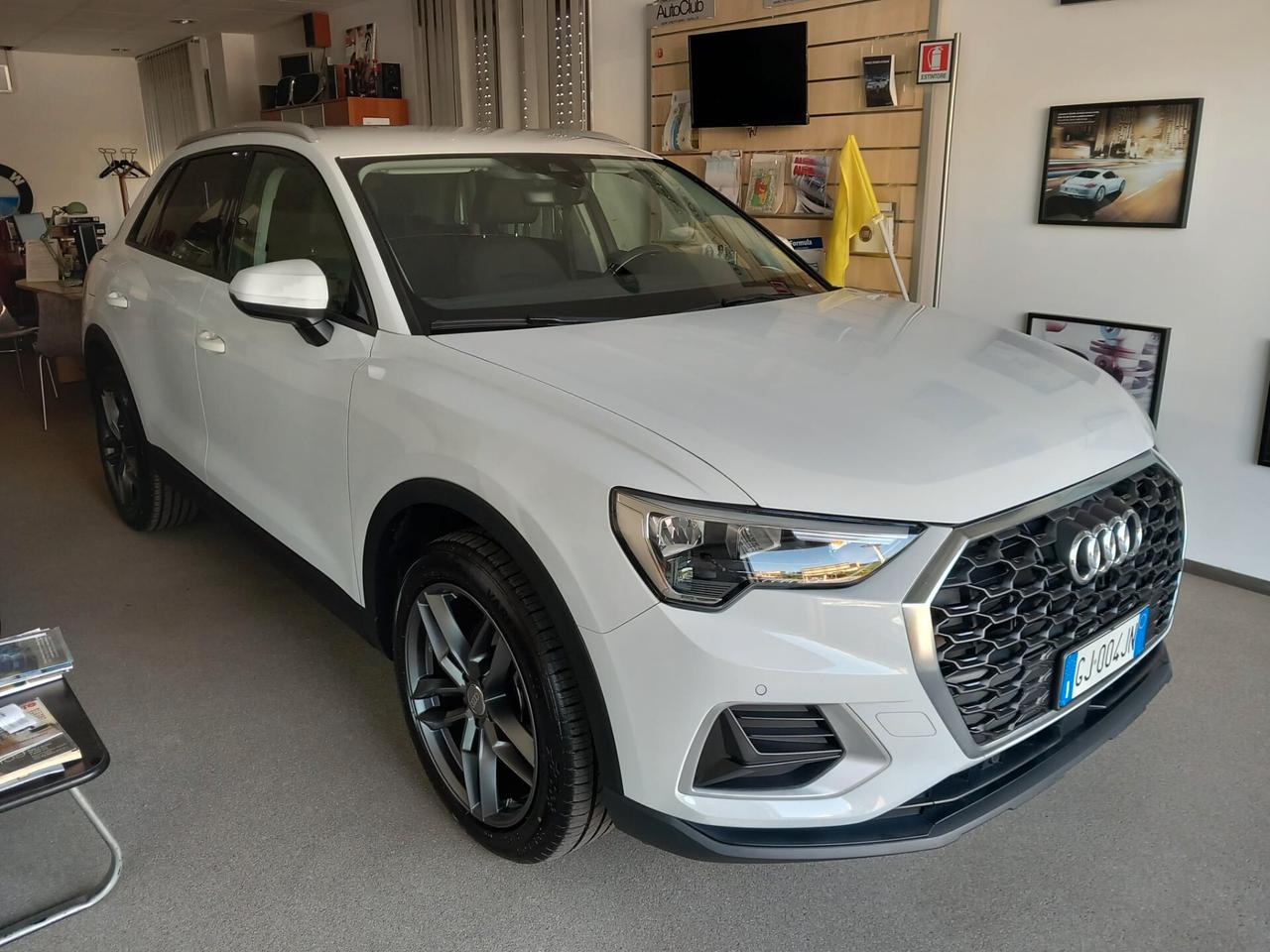 Audi Q3 35 TDI quattro S tronic Business Advanced