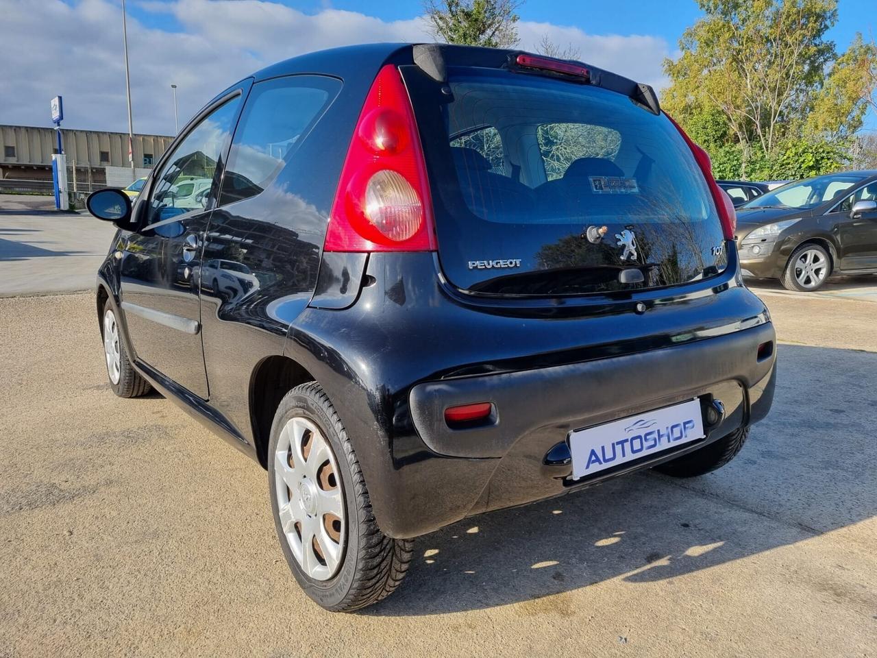 Peugeot 107 1.0 68CV 3p. Sweet Years