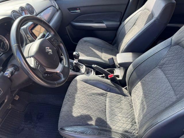 SUZUKI Vitara 1.4 Hybrid Top