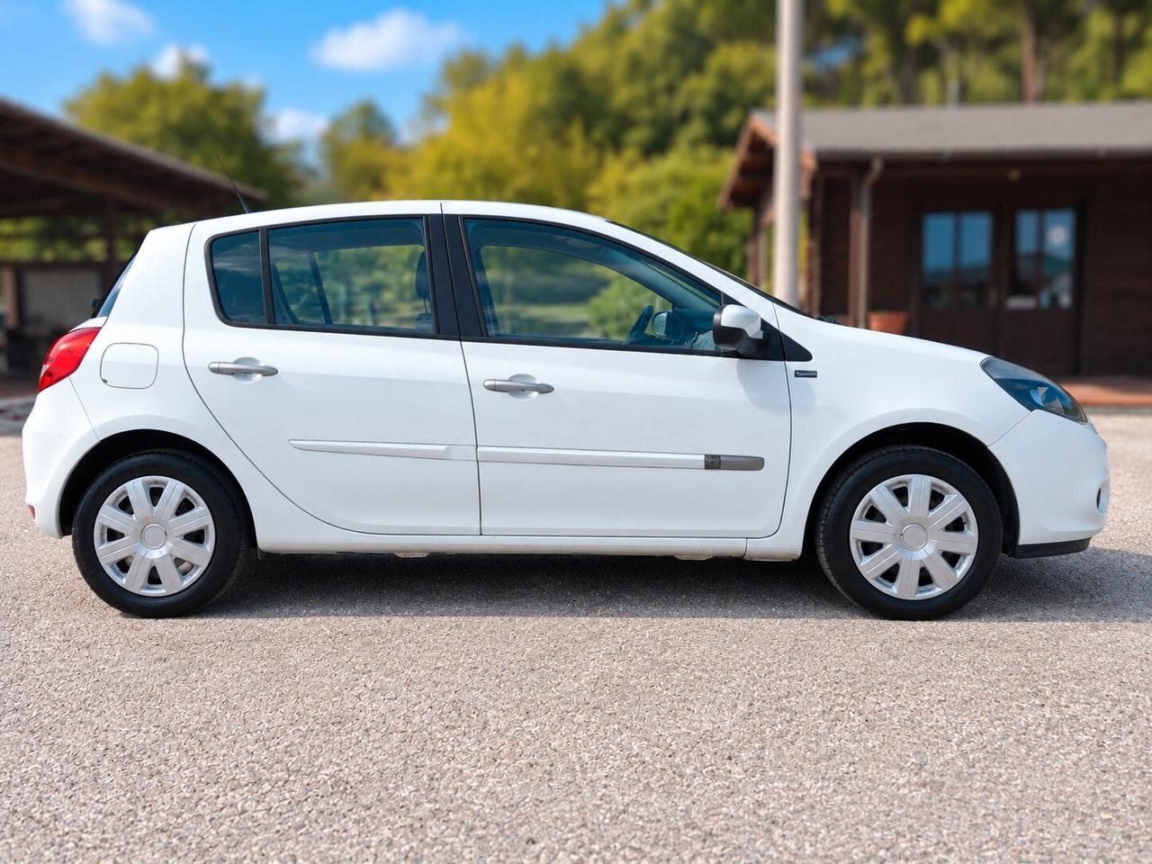 Renault Clio 1.2 16V 5 porte GPL Dynamique