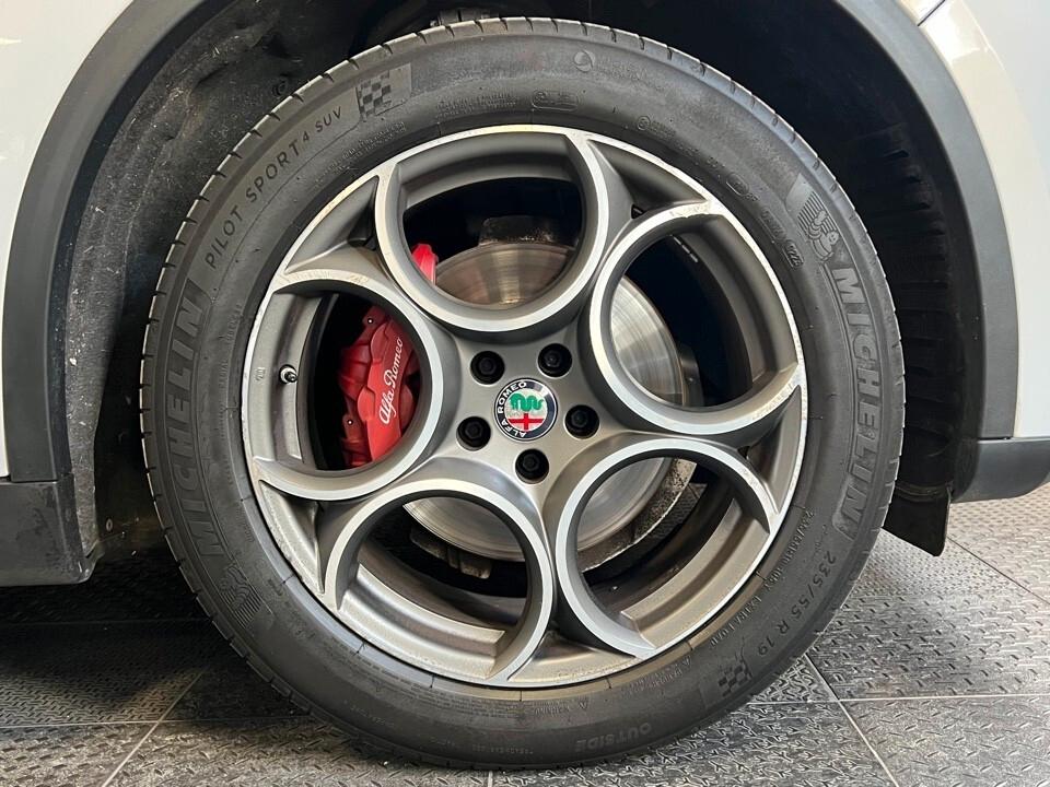 Alfa Romeo Stelvio 2.2 T Q4 190cv