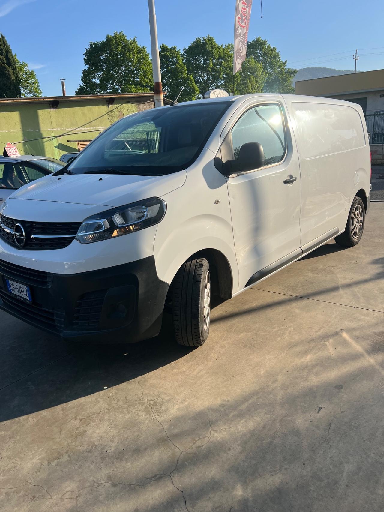 Opel vivaro del 2020 è solo 100.000 kM