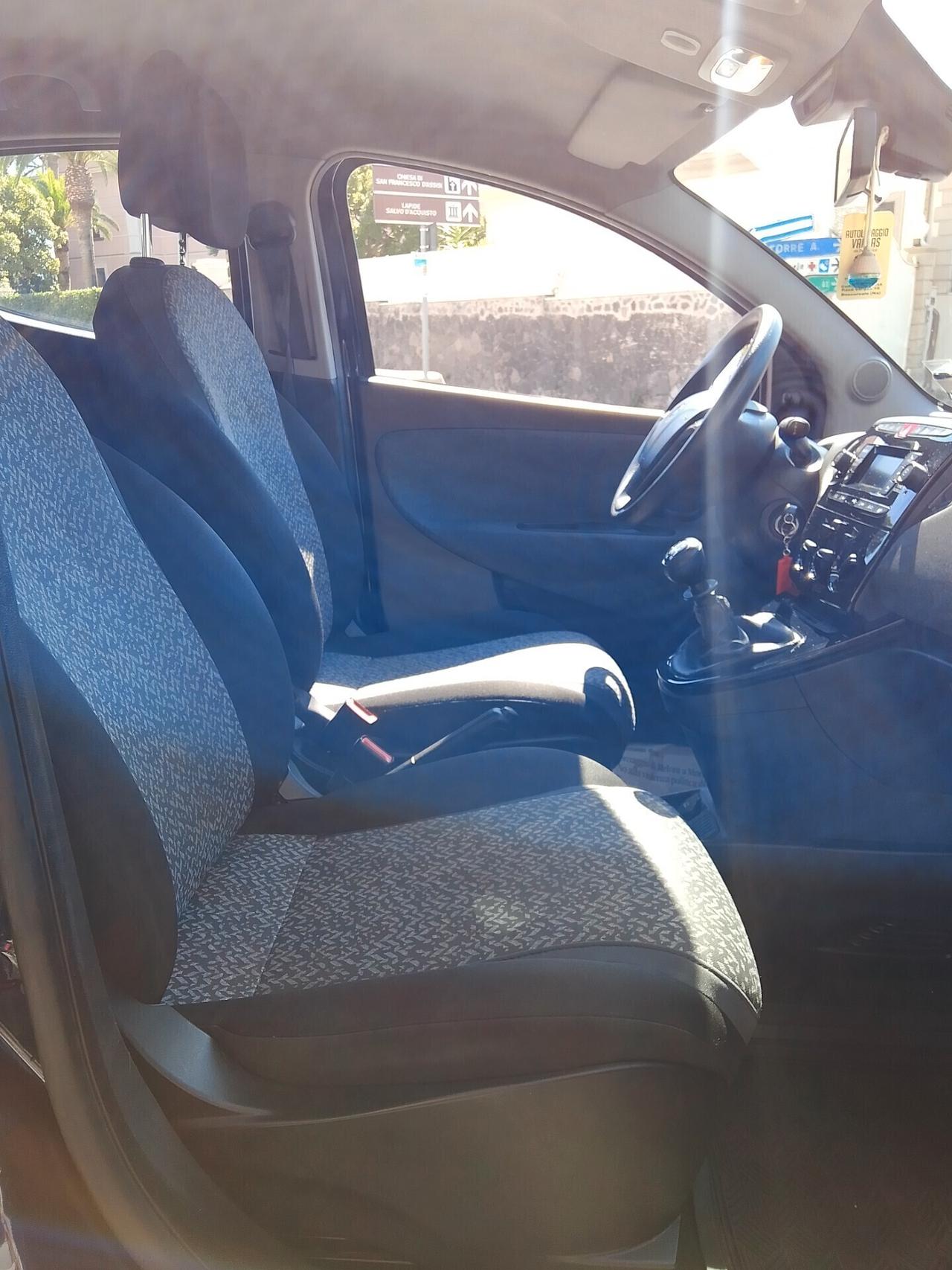 Lancia Ypsilon 1.2 69 CV 5 porte GPL Ecochic Gold