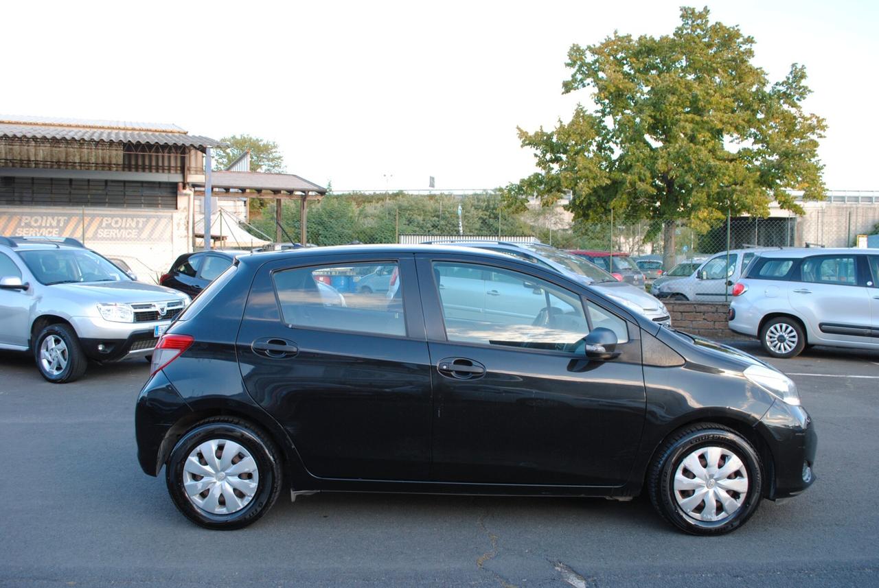 TOYOTA YARIS 1.0 69 CV OK NEOPATENTATI