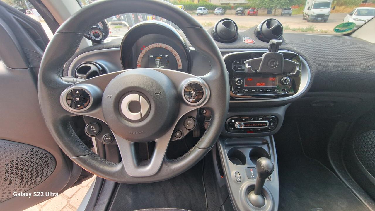 Smart ForTwo 90 0.9 Turbo twinamic PASSION * LED+ PANORAMA*