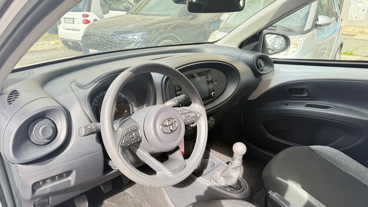 Toyota Aygo X 1.0 VVT-i 72 CV 5 porte Lounge Air S-CVT LED PDC CAR PLAY BLUETOOTH
