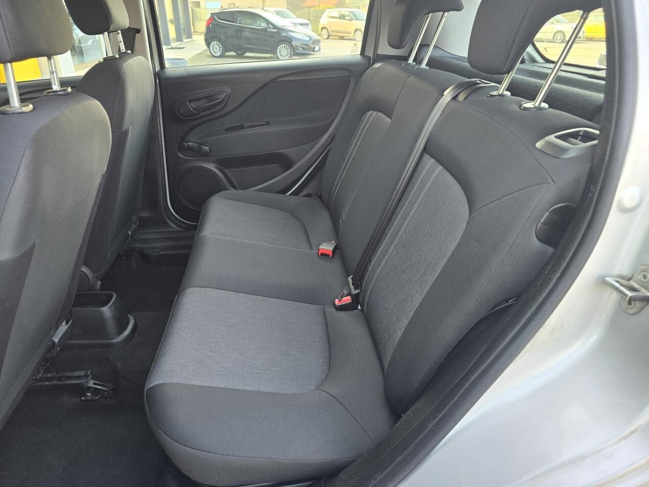 Fiat Punto 1.3 MJT 75 CV 5 porte