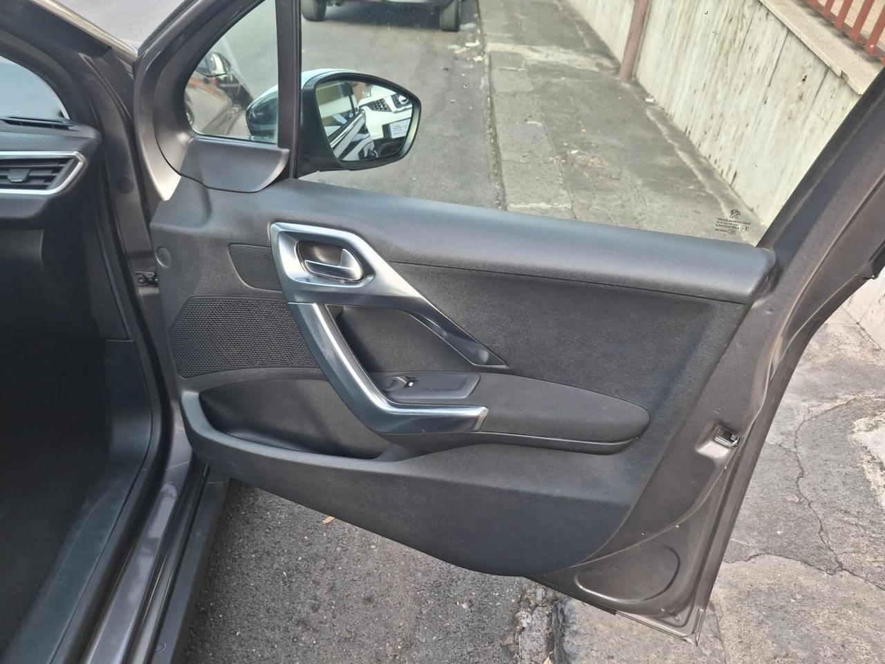 Peugeot 2008 1.6 e-HDi 92 CV Stop&Start Allure