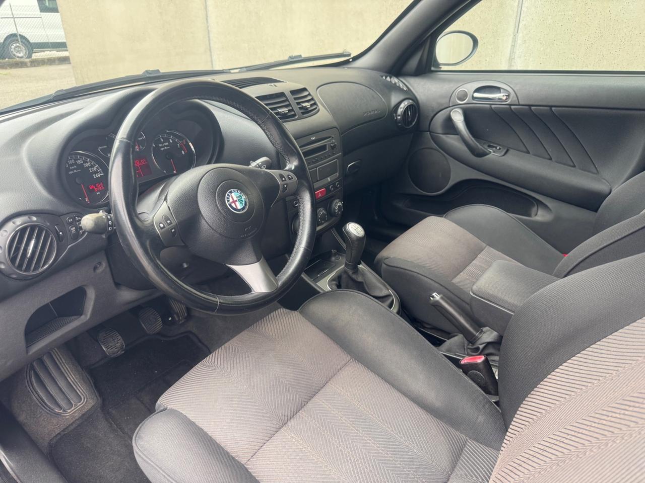 Alfa Romeo 147 1.6 16V Progression UNIRPO OK NEOP
