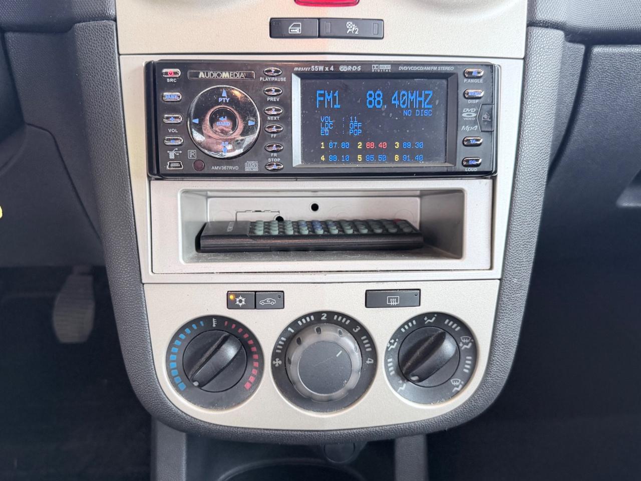 Opel Corsa 1.2BENZINA 80CV 5PORTE Cosmo