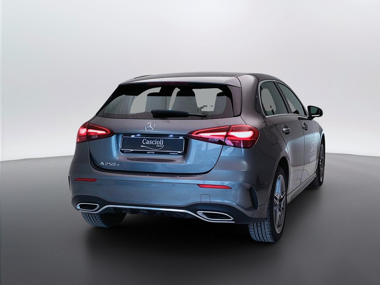 Mercedes-Benz Classe A - W177 2023 - A 250 e phev AMG Line Advanced Plus Digital Edition auto