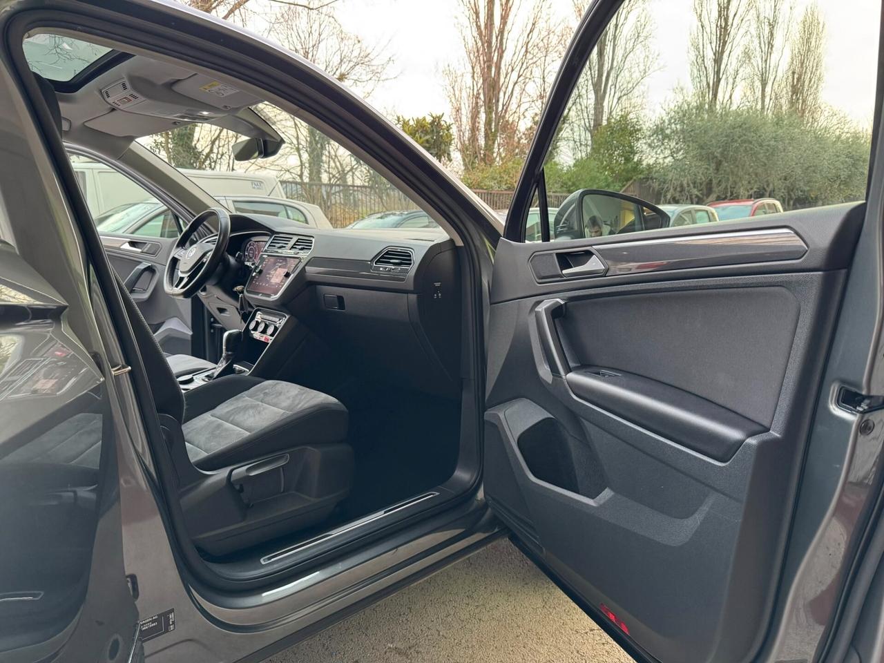 Volkswagen Tiguan 2.0tdi DSG R-Line 4M GARANZIA24M