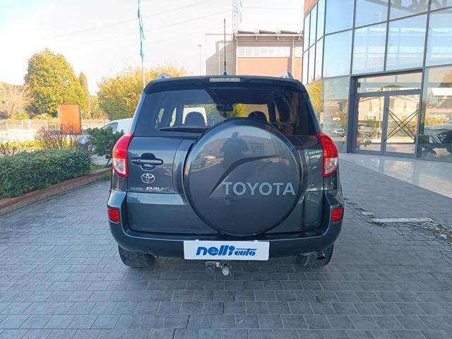 TOYOTA RAV 4 MY23 RAV4 2.2 D-4D 177 CV Luxury