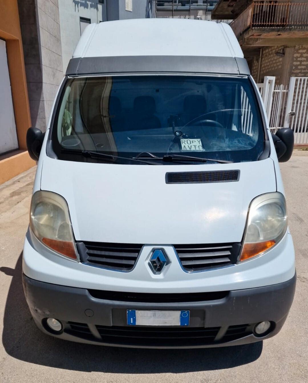 Renault trafic