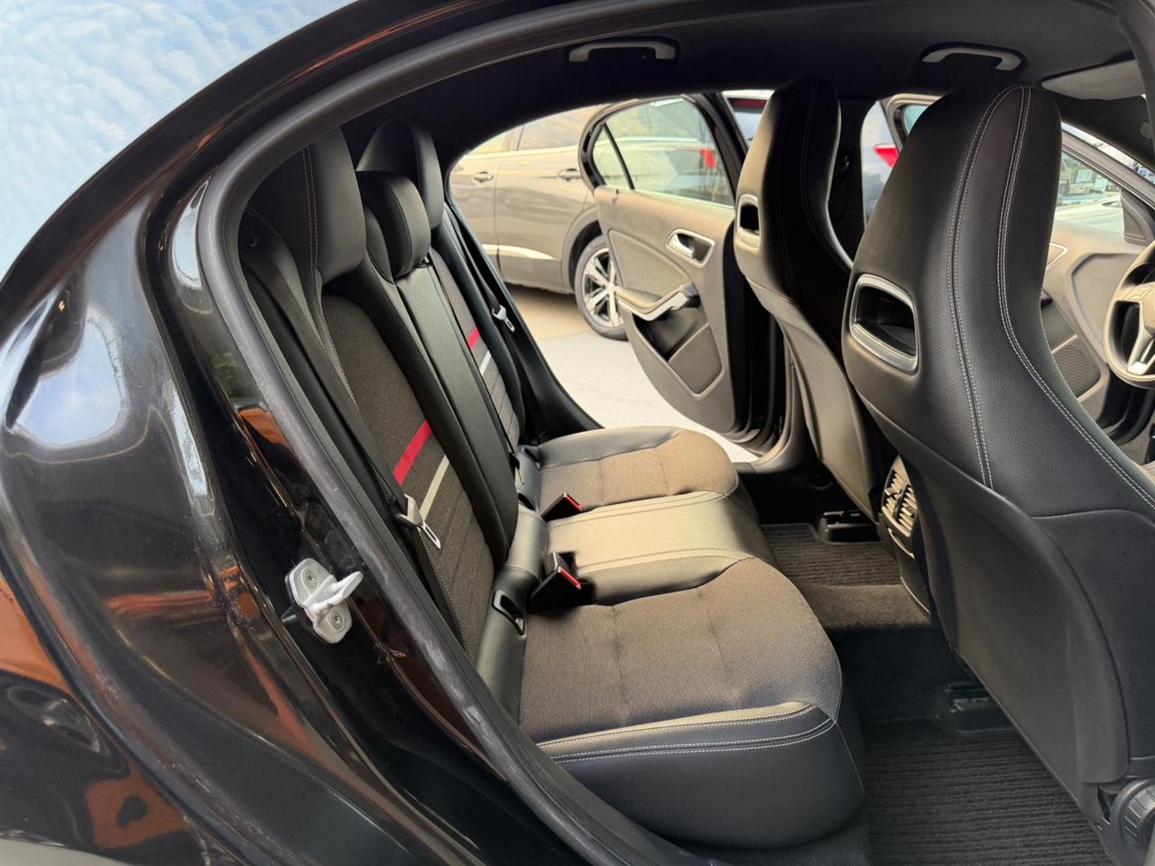Mercedes-benz A 180 d Automatic Premium
