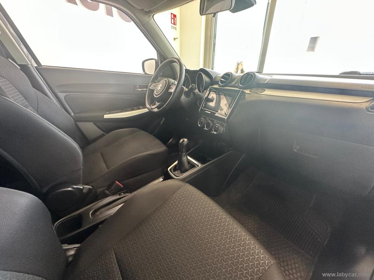 SUZUKI Swift 1.2 Hybrid Top