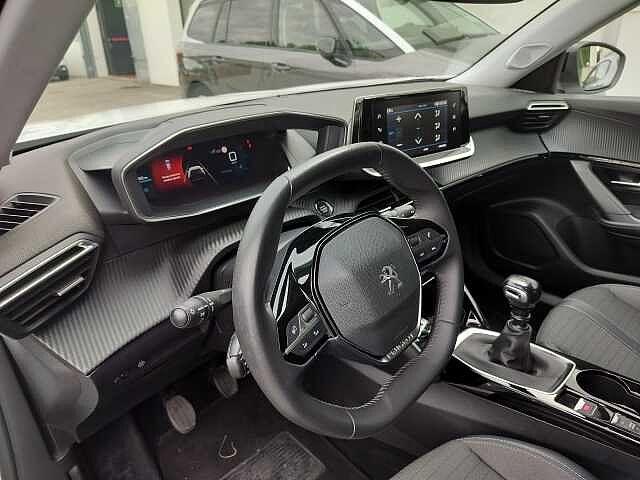 Peugeot 2008 PureTech 130 S&S Allure Pack