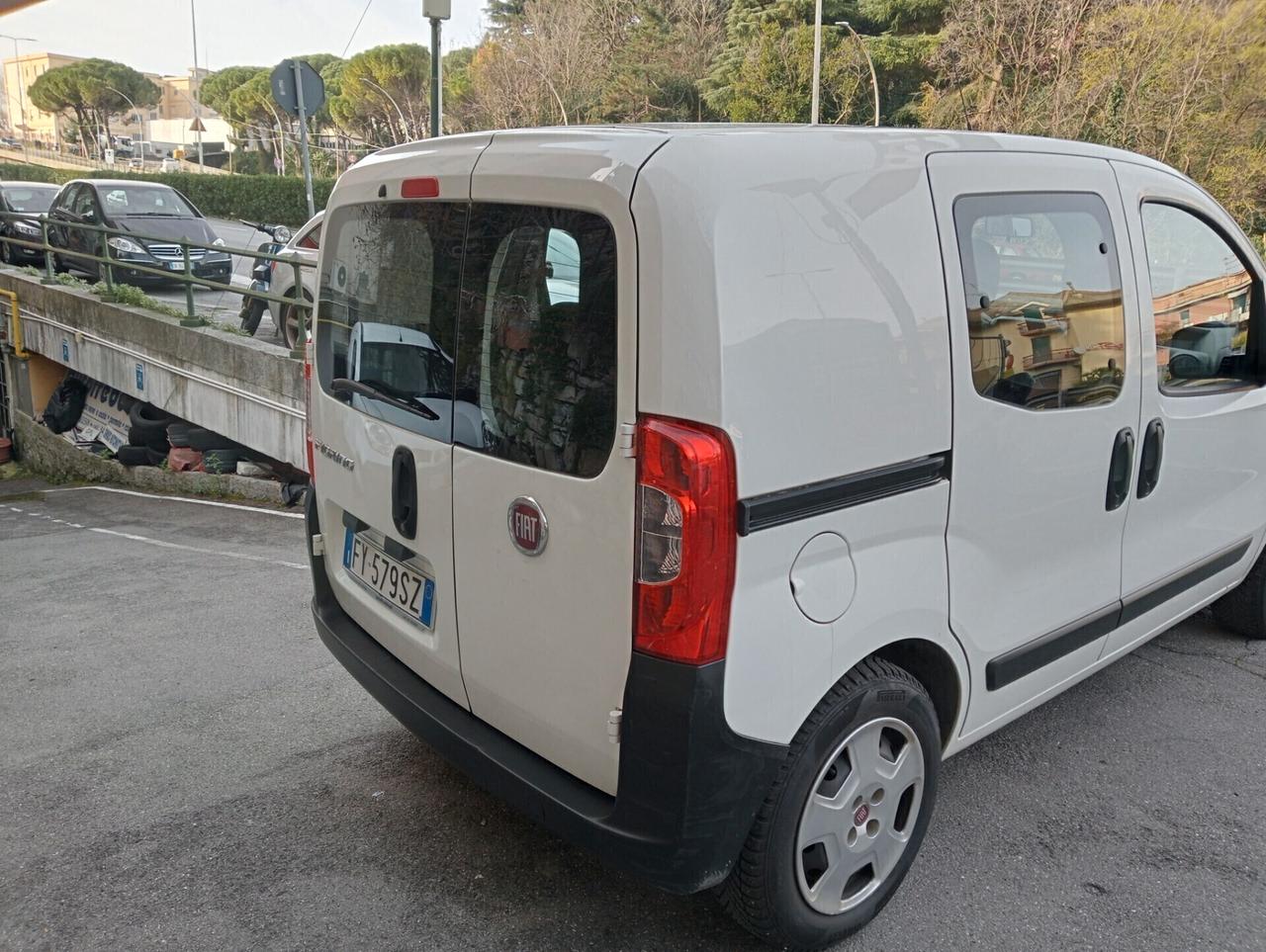 Fiat Fiorino 1.4 8V 77CV Benz. autocarro 5 posti