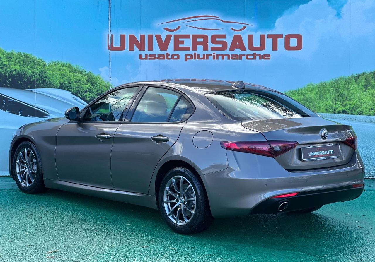 Alfa Romeo Giulia 2.2 TD 150CV AT8 Business 2017
