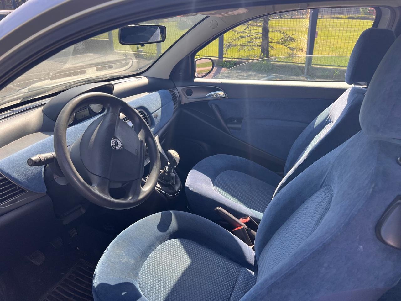 Lancia Ypsilon 1.2 Oro