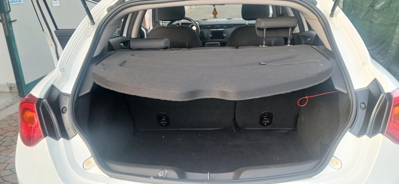 Alfa Romeo Giulietta 1.6 JTDm 120 CV neopatentati