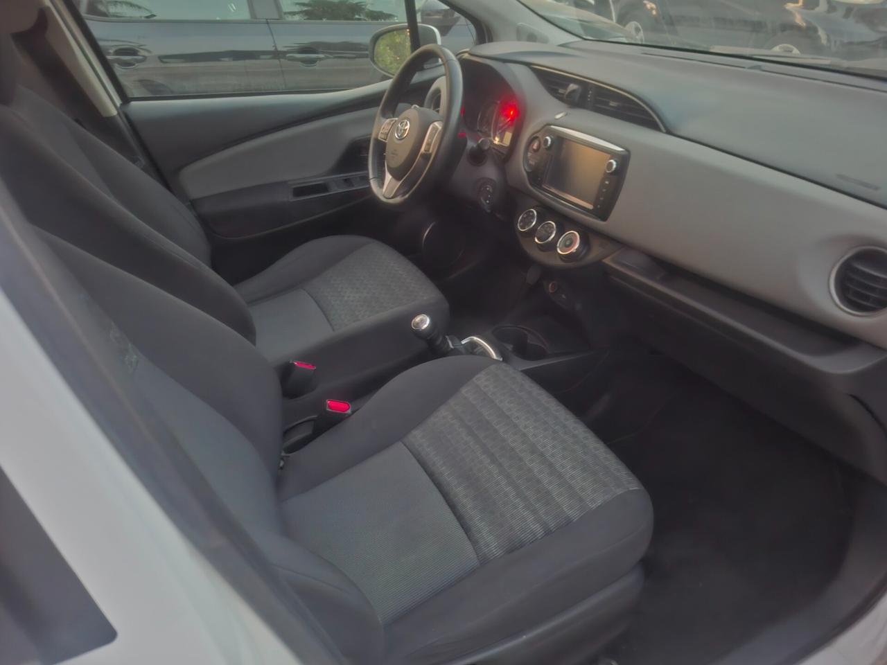 Toyota Yaris 1.0 5 porte