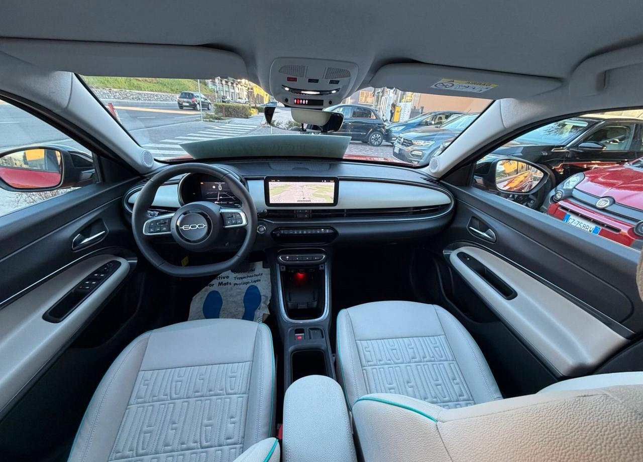 Fiat 600 Hybrid 100 CV DCT MHEV La Prima
