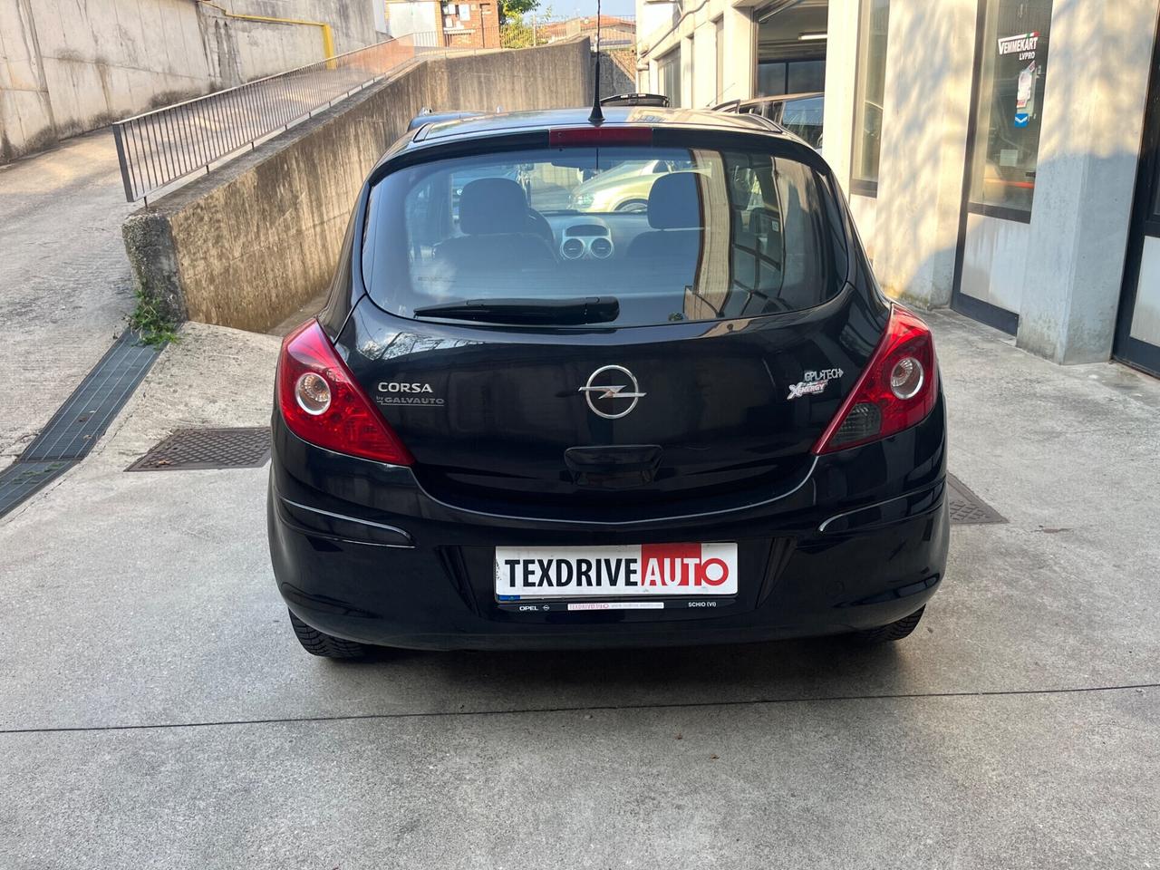 Opel Corsa 1.2 80CV 3 porte GPL-TECH Club